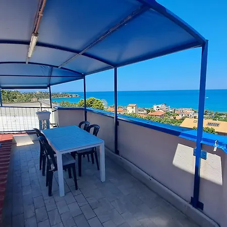 Blue Horizon * Cefalù